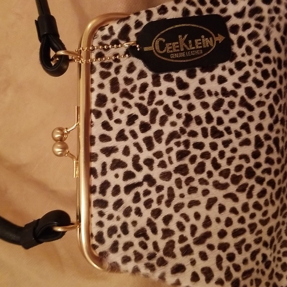 Vintage Genuine Leather Bag - Picture 2 of 7